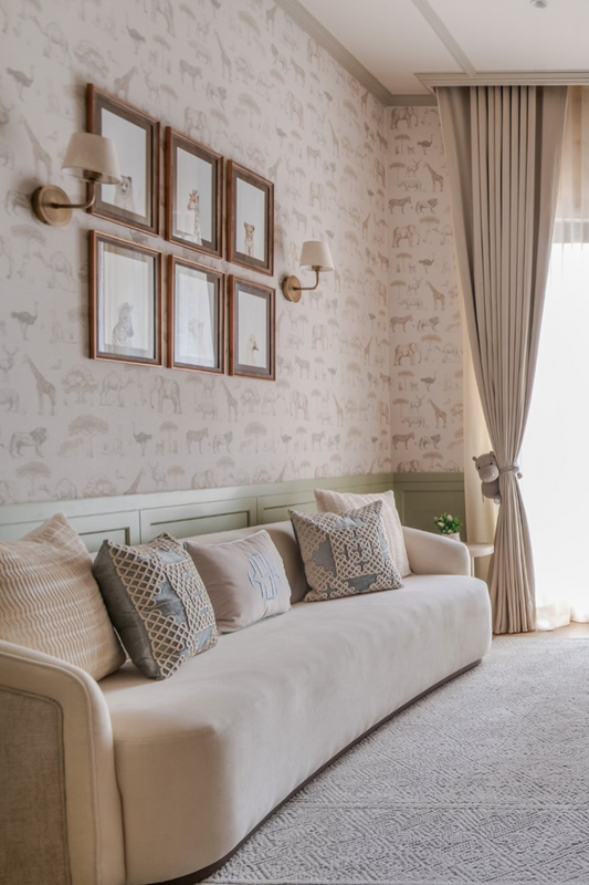 Nouvelle Sofa